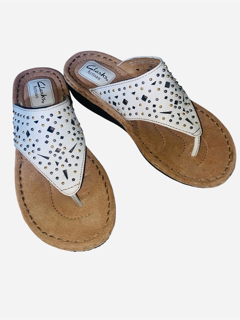 Clarks Latin Bolero Sandals Womens 7.5 White Studded Leather Wedge NEW